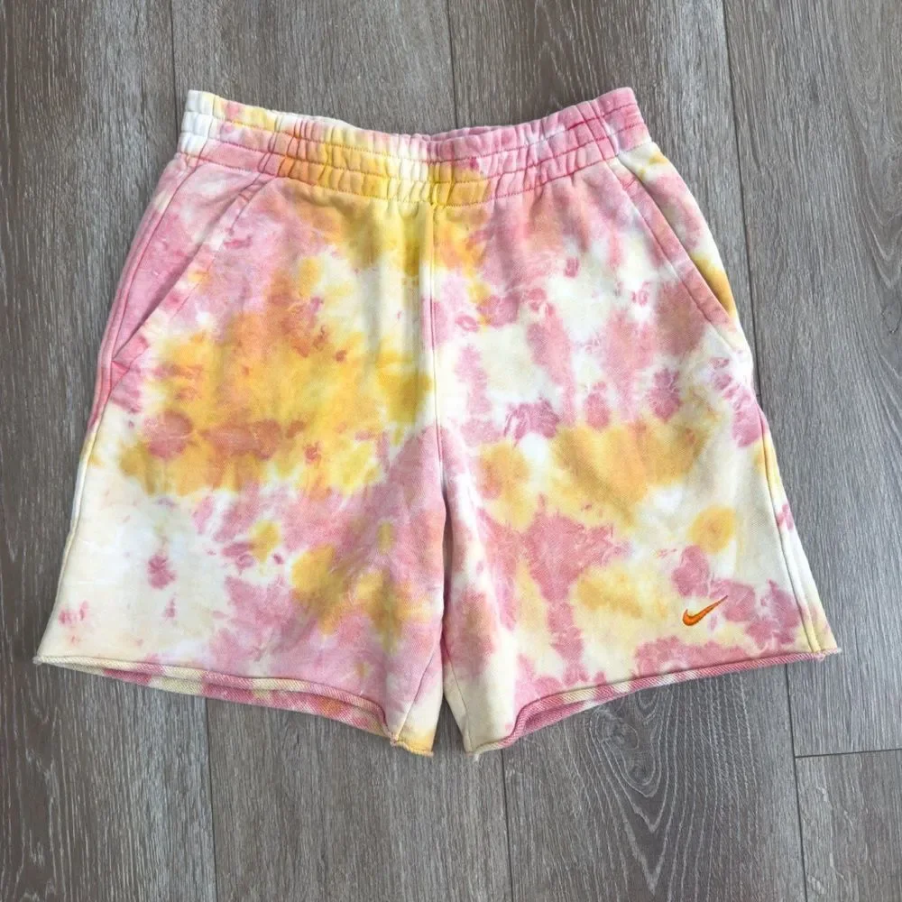 Nike Sportswear Tie Dye Club French Terry Kids Shorts Sz Large FB1337-836 Unisex